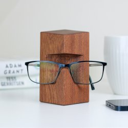 "Totem-1" Brilleholder